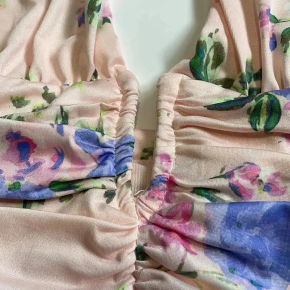 Zara halter crop top Light pink floral print Deep V Ruching NWT XL Feminine - Picture 2 of 11